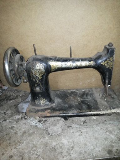 Швейная машинка 19 века