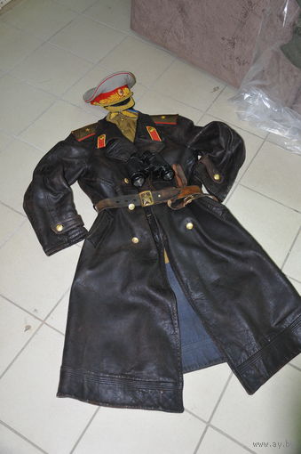 Кожаное пальто на толстой байковой подкладке только для высшего комначсостава Красной Армии. С клеймом изготовителя! р 52-54-3.