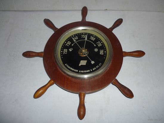 Настенный барометр СССР