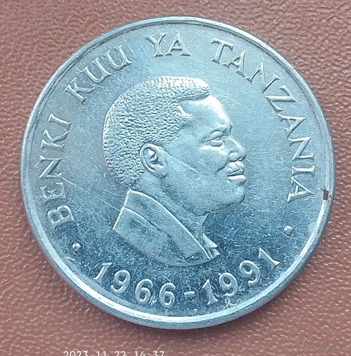 Танзания 25 шиллингов, 1991 25 лет Центральному банку