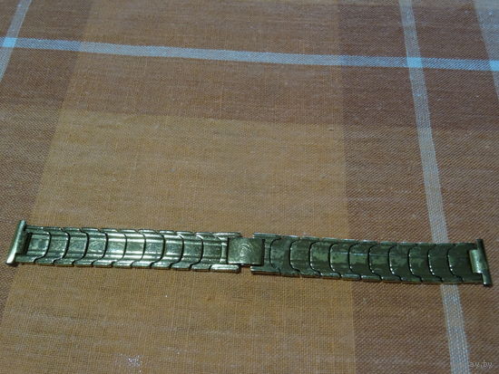 Браслет для часов, фирменный "Луч", для ушек 18 мм,длина 18 см, имеет следы ношения