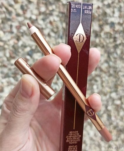 Карандаш для губ Charlotte Tilbury оттенок Iconic Nude