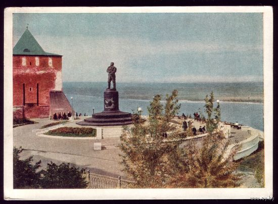 Горький 1964 Памятник Чкалову