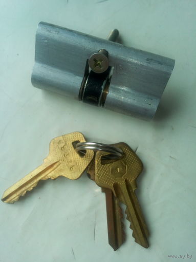 Сердцевинка замка с ключами