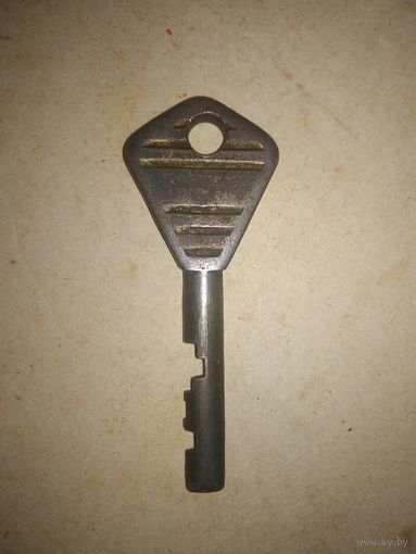 Ключ старинный СССР 23