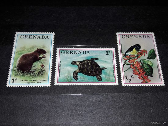 Гренада 1976 Флора Фауна 3 чистые марки