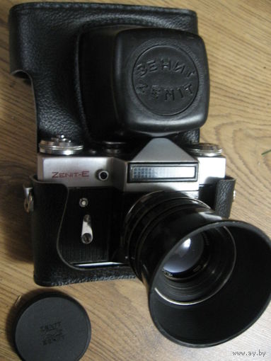 Подарочный экспортный фотоаппарат ZENIT-Е + объектив + бленда