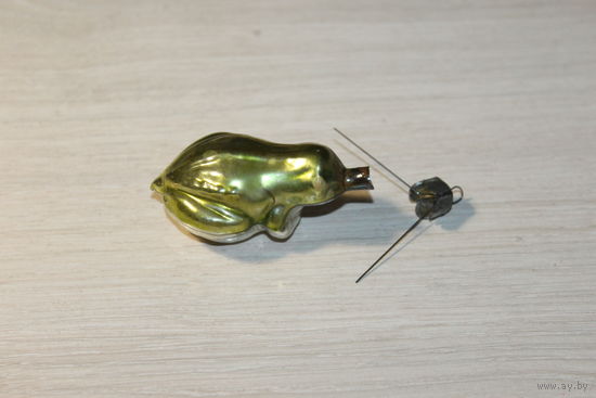 Стеклянная, ёлочная игрушка "Лягушка, жабка", времён СССР, длина 6.3 см.