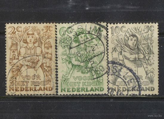 Нидерланды 1949 Вып Для детей Осень Весна Зима #546,548,549