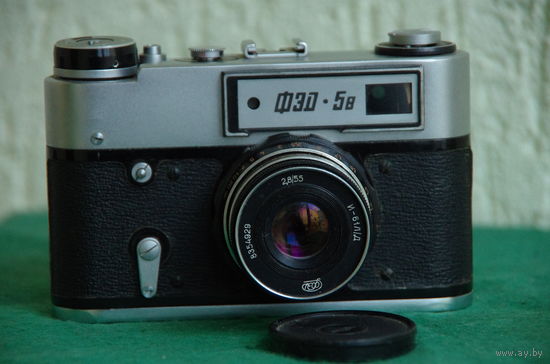 Фотоаппарат ФЭД 5В  ( шторки срабатывают на всех выдержках )