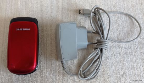 Samsung GT-E1150i кнопочный раскладной красный