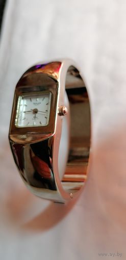 Часы  OMAX с родным браслетом