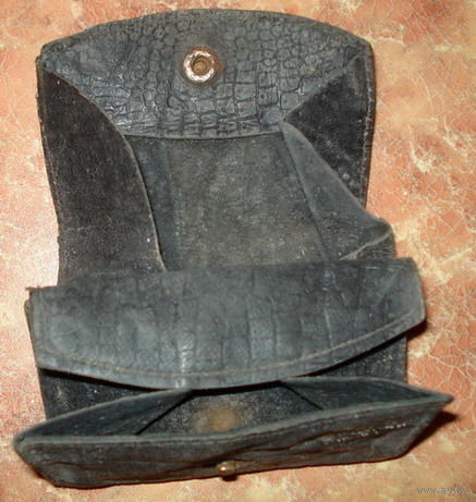 Старинный кожаный кошелек