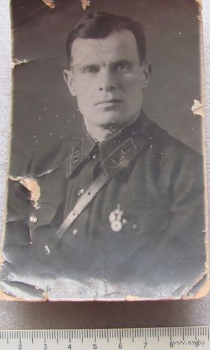 Фотография 64 лейтенант со знаком Ворошиловский стрелок