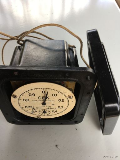 Прибор из ссср-электросекундомер. 50-е годы.Советское качество. Был на  пломбе один  винт