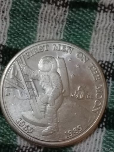 Маршалловы острова 5 долларов 1989 первый человек на Луне