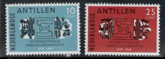Нидерландские Антилы /1969/ Эмблема / Серия 2 Марки