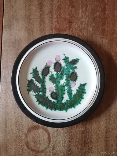 Тарелка настенная керамика с кактусами
