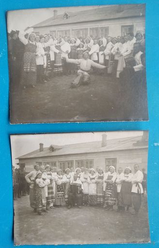 Фото из СССР. Праздник Сталинской Конституции в деревне. 1930-е. 9х10.5 2 фото. Цена за оба.