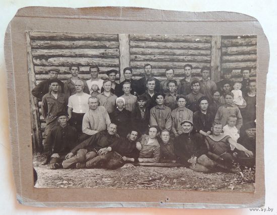 Фото "Переселенцы из Молодечно на золотых приисках  Якутии", г. Алдан, 1937 г.