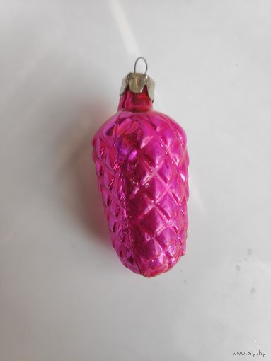 Ёлочная игрушка Розовая шишечка.