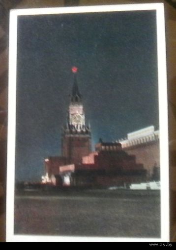 Москва Мавзолей и Спасская башня