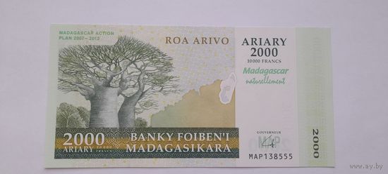 Мадагаскар 2000 ариари 10000 франков 2007-2012 года UNC