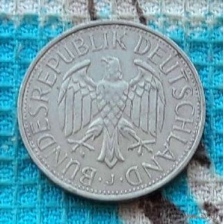 Германия 1 марка 1983 года. Монетный двор J. Новогодняя ликвидация!