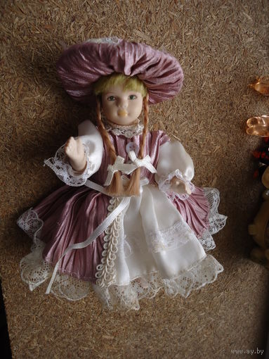 Кукла немецкая фарфоровая . Клеймо