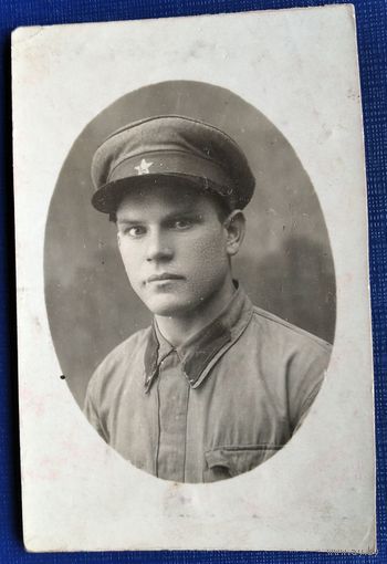 Фото солдата. 1943 г. 6х9 см.
