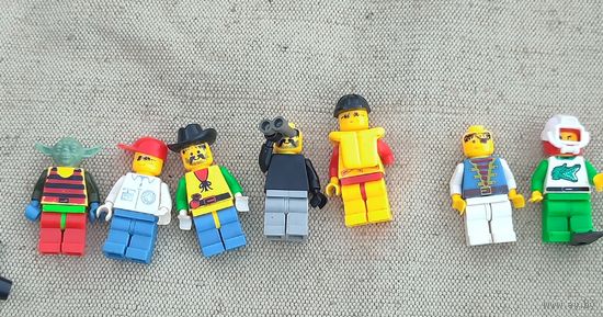 Фигурки LEGO