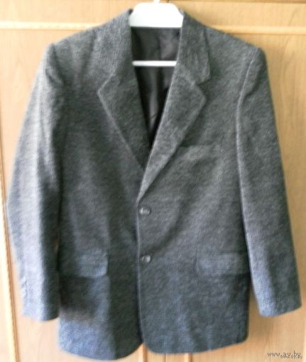 Пиджак, размер 44-46, рост примерно 165 по длине рукава