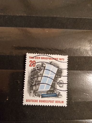 1972 Западный Берлин День марки (5-1)