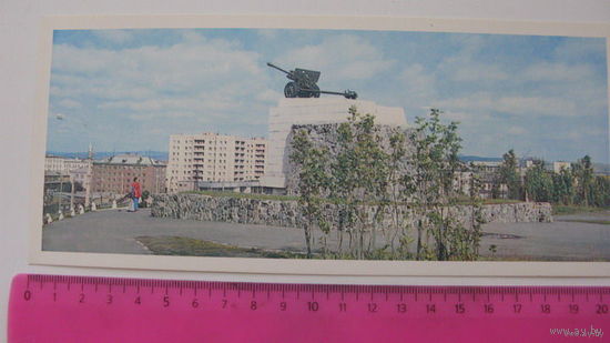 Памятник (  1981 ) г. Мурманск  героической 6-ой батарее.  Пушка