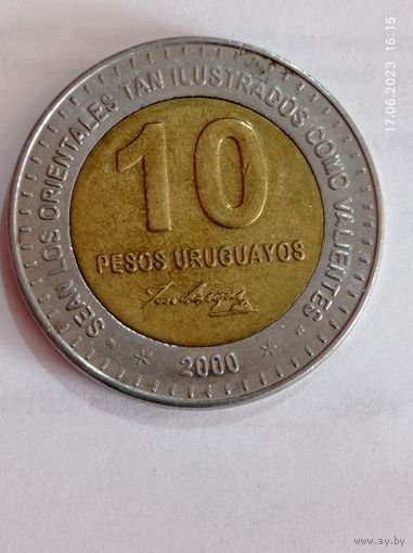 Уругвай 10 песо 2000 года .