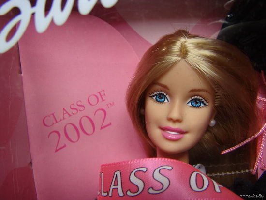 Барби - выпускница 2002 в черной мантии \ Barbie Class of 2002