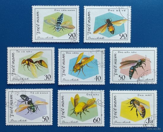 Вьетнам.1982.Пчёлы и осы (полная серия 8 марок)