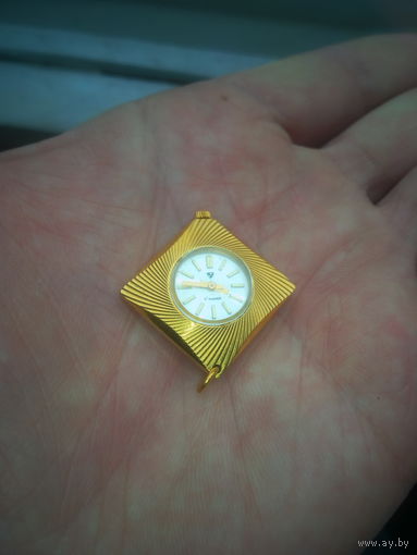 Часы-кулон позолоченные СССР AU5 с знаком качества СССР