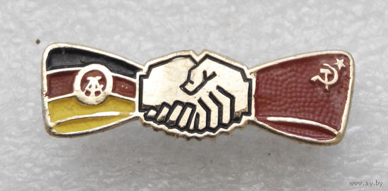 Дружба ГДР - СССР. Флаги. Флаг ГДР. Флаг СССР #0413-LP7