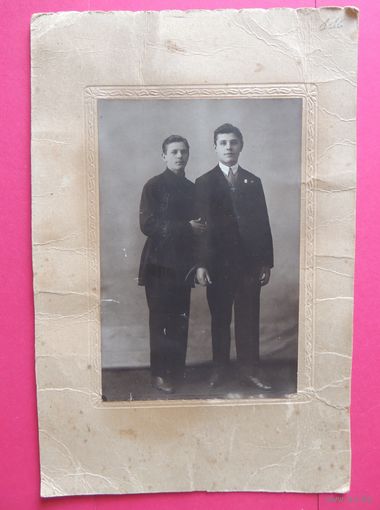 Фото "Эмигранты из Беларуси в Канаде", 1920-1930-е гг. (14*10 см без паспарту)