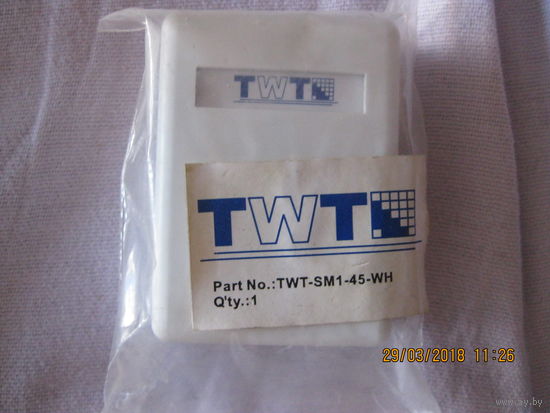 Розетка TWT-SM1-45-WH  одним лотом 7 шт.