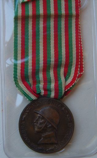 Италия.Медаль "В Память Войны 1914-1918 гг."