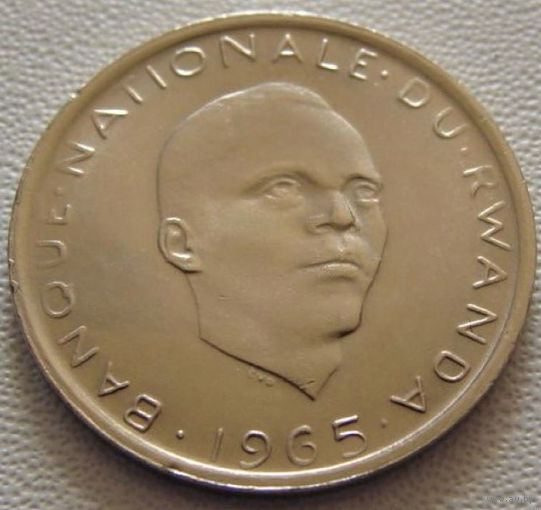 Руанда. 1 франк 1965 год KM#5 "Первый президент Грегуар Кайибанда"   Тираж: 45.000.000 шт