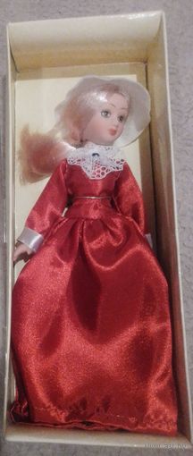 Кукла из коллекции "Дамы эпохи".