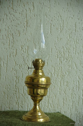Лампа керосиновая , латунная   ( 51 см ; 28 см )