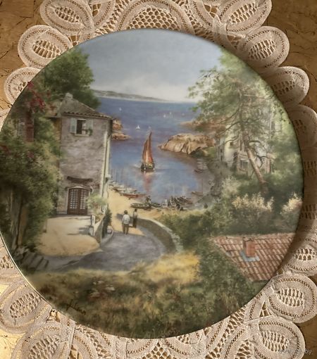 Тарелка коллекционная Дом у реки Виды Франции Прованс Лимож