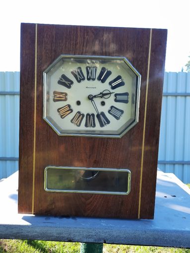 Часы настенные Янтарь из СССР