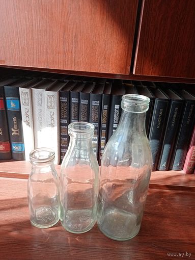 Коллекция советских молочных бутылок