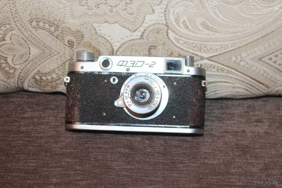 Фотоаппарат ФЭД-2, времён СССР, с объективом ФЭД.
