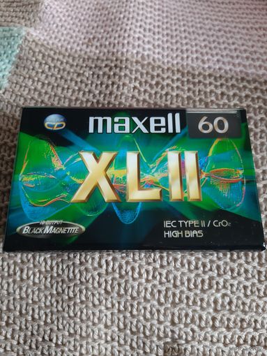 Кассета maxell XL II 60. с блока